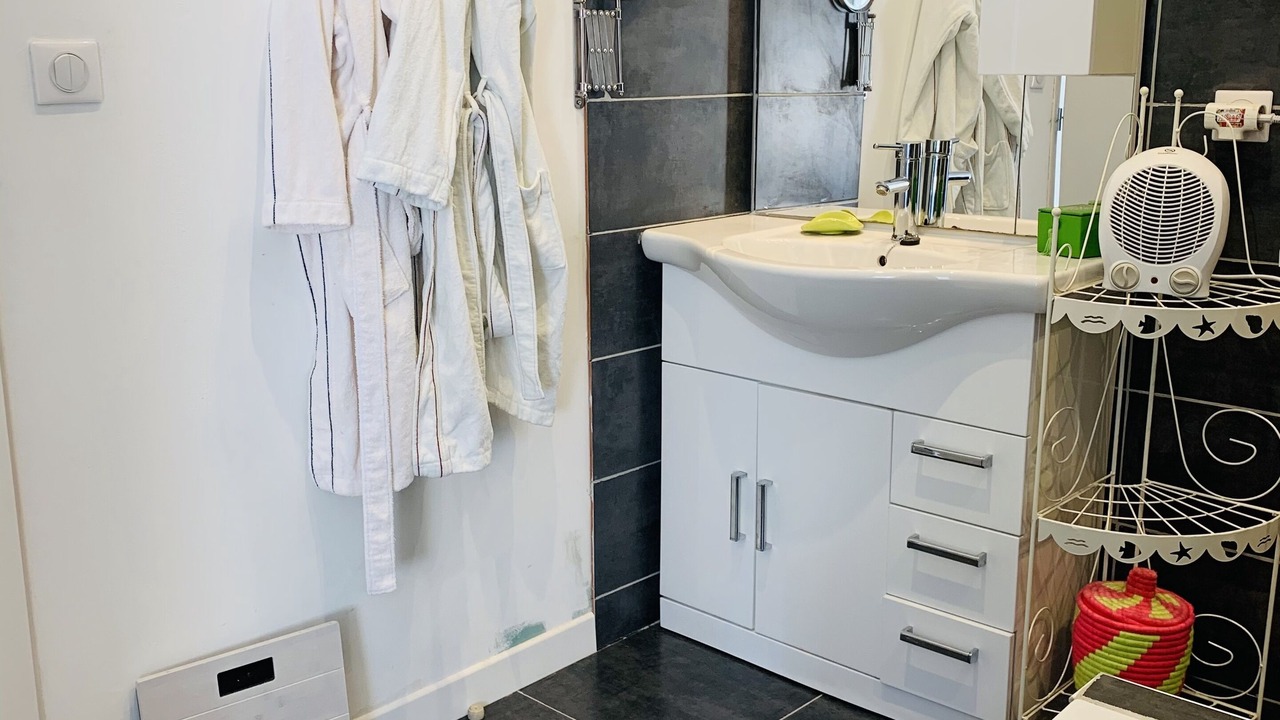 Photo of Bathroom in Labegude