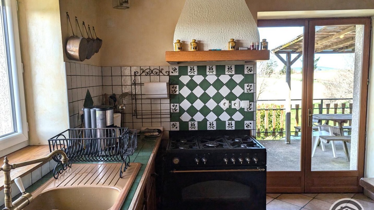 Photo of Kitchen in Saint-Clement-les-Places