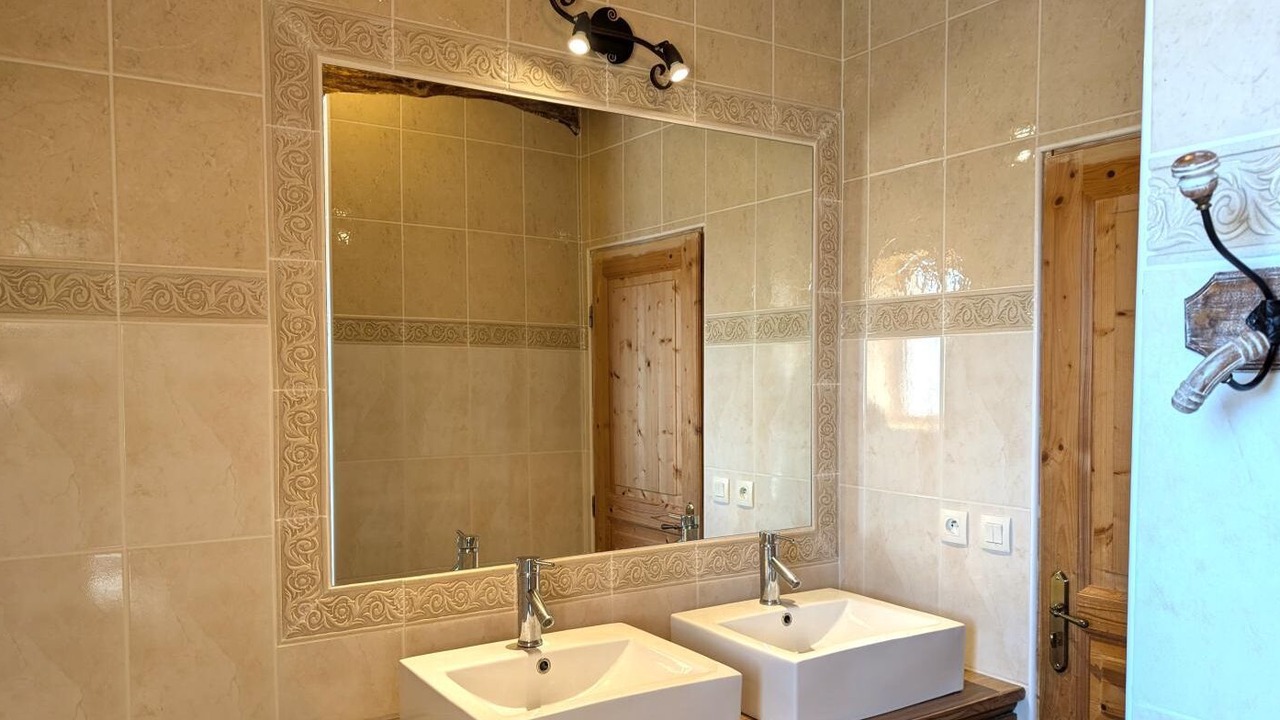 Photo of Bathroom in Saint-Clement-les-Places