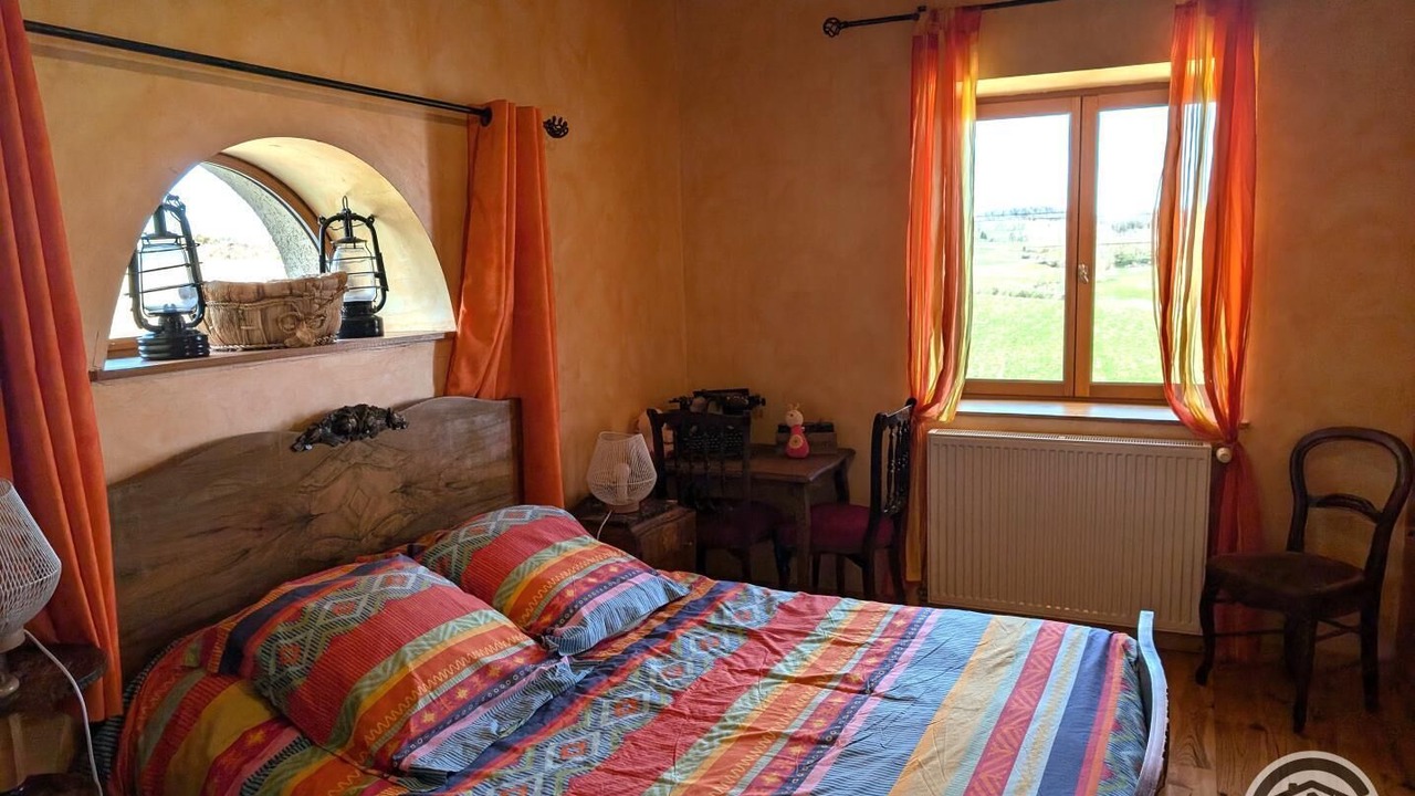 Photo of Bedroom in Saint-Clement-les-Places