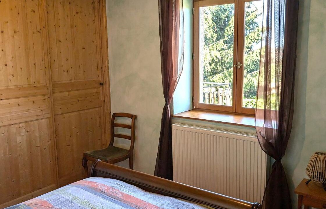Photo of Bedroom in Saint-Clement-les-Places
