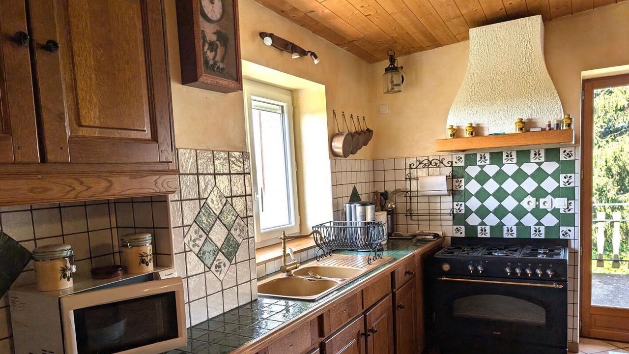 Photo of Kitchen in Saint-Clement-les-Places