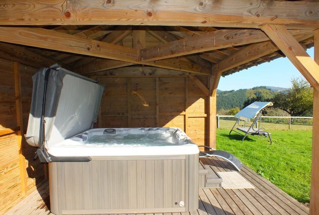 Photo of Outdoor in Poule-les-Echarmeaux