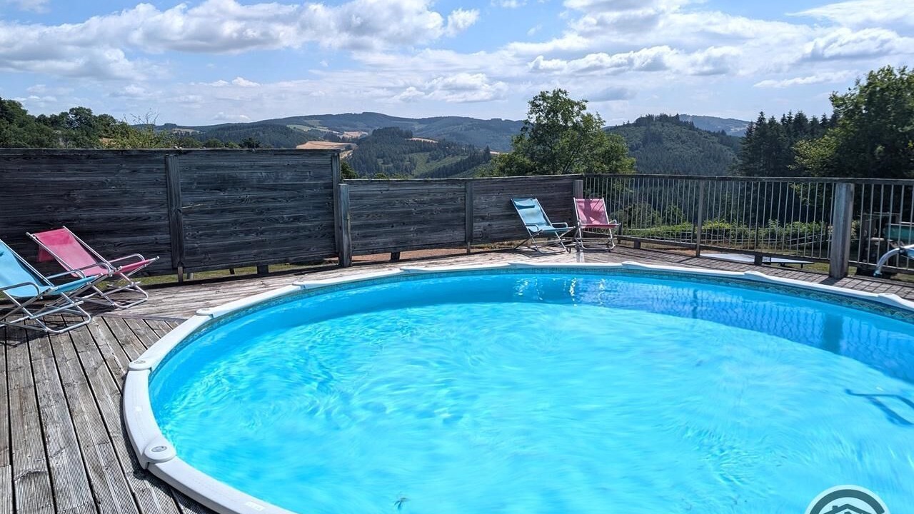 Photo of Outdoor in Poule-les-Echarmeaux