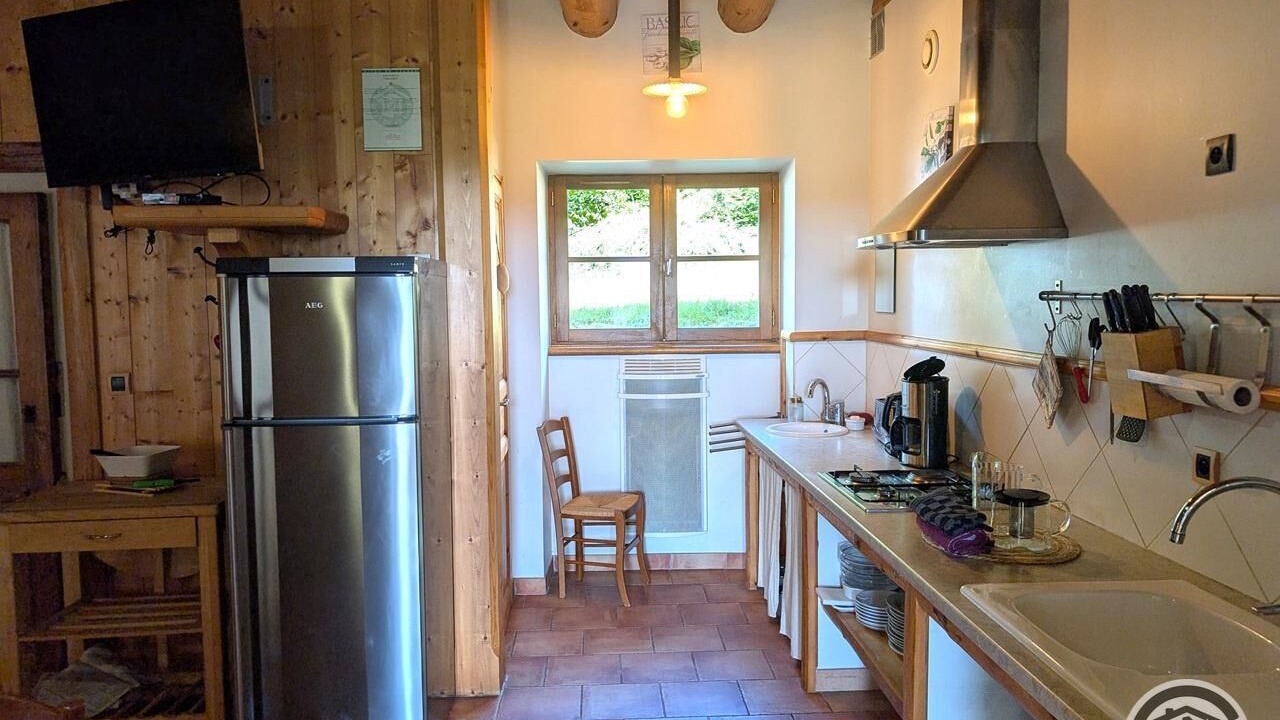 Photo of Kitchen in Poule-les-Echarmeaux