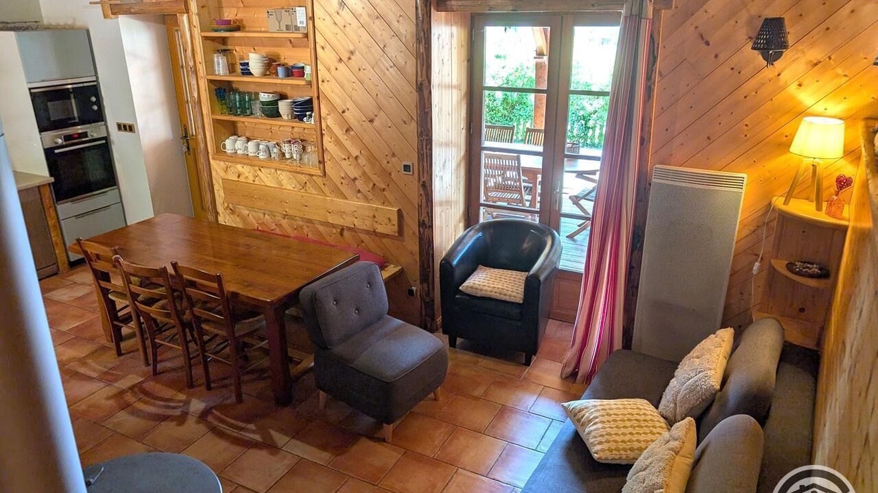 Photo of Livingroom in Poule-les-Echarmeaux