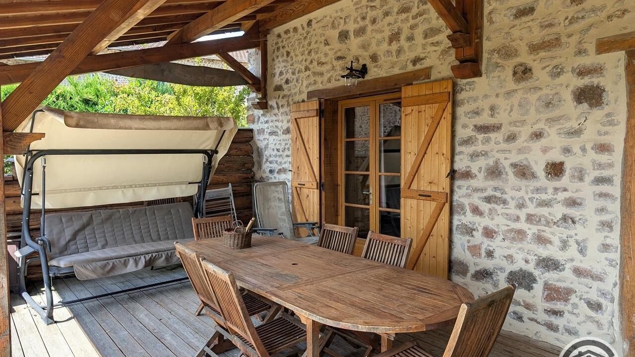 Photo of Outdoor in Poule-les-Echarmeaux