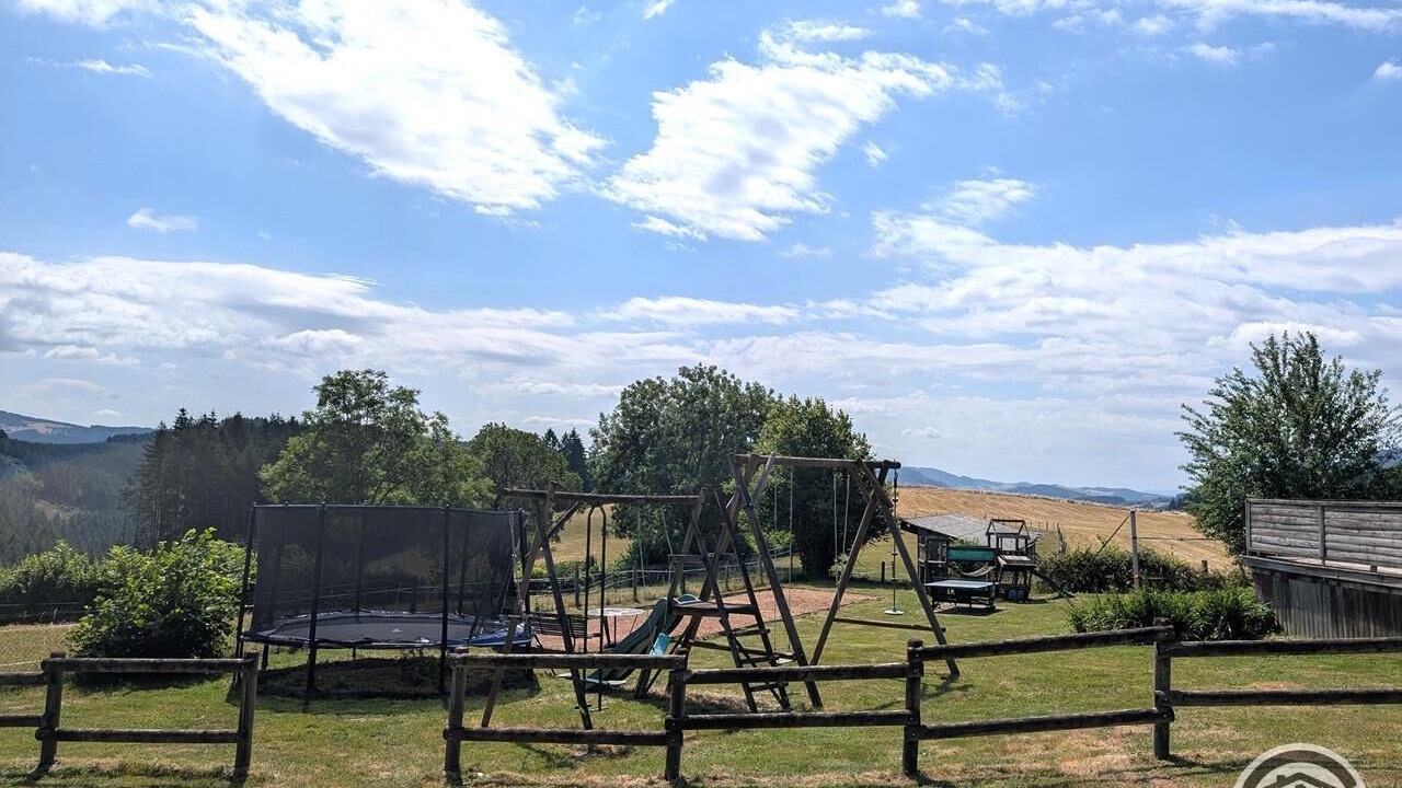Photo of Outdoor in Poule-les-Echarmeaux