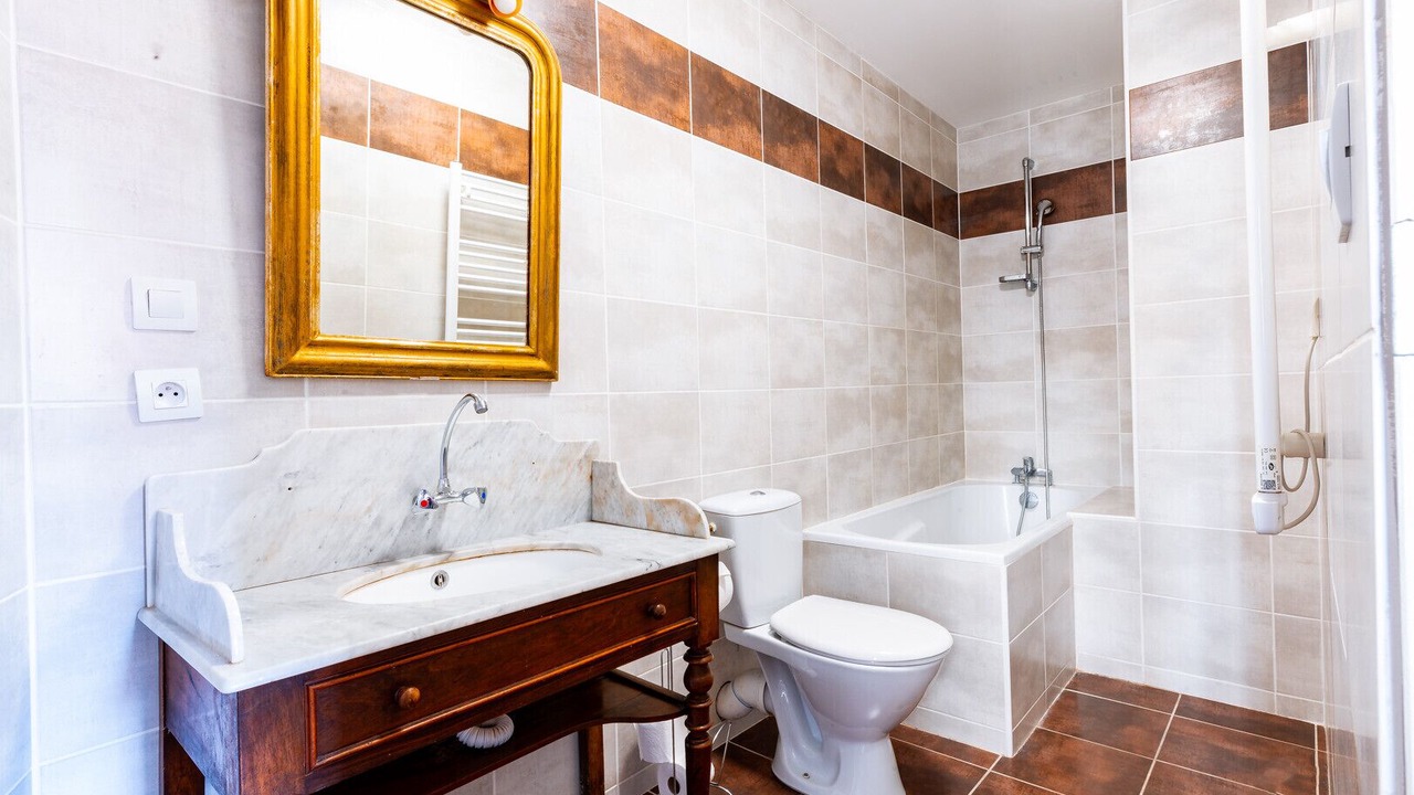 Photo of Bathroom in Grignan