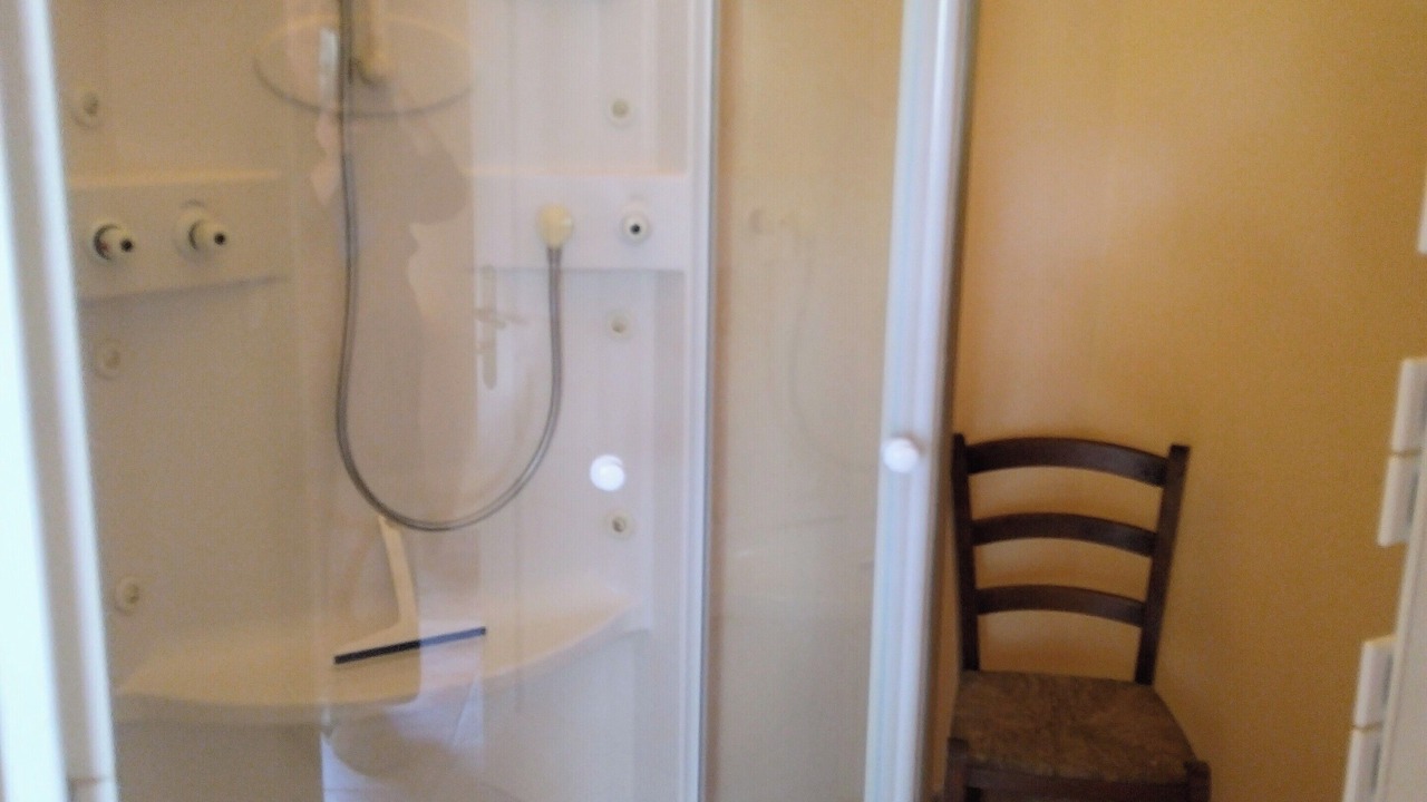 Photo of Bathroom in Montcony
