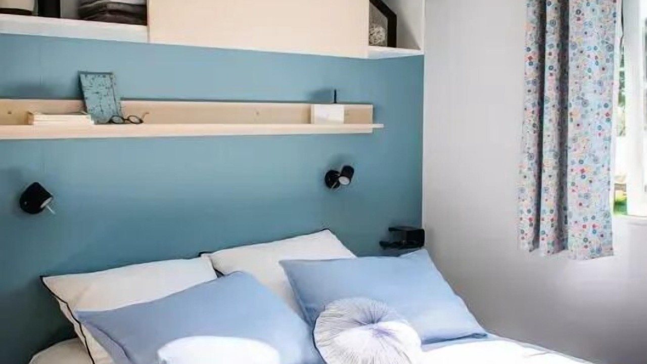Photo of Bedroom in Chatillon
