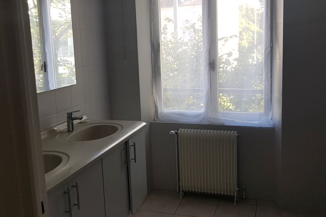 Photo of Bathroom in Draveil