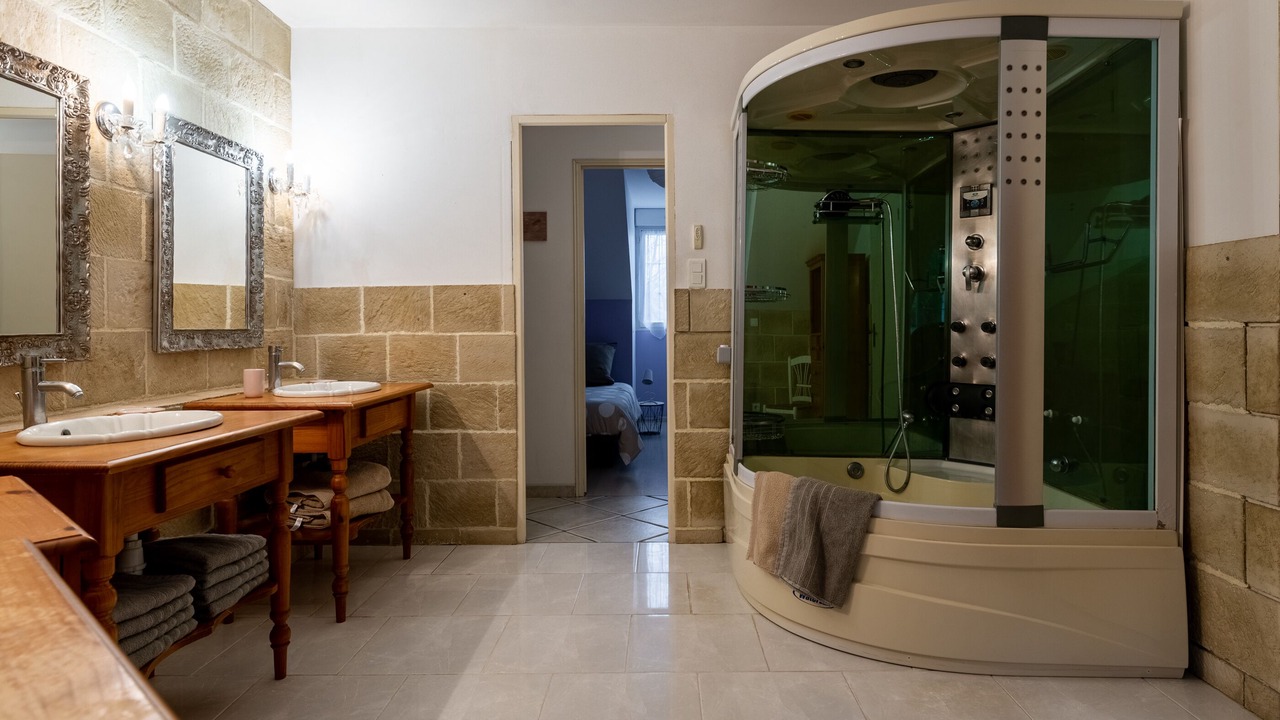 Photo of Bathroom in Brazey-en-Plaine