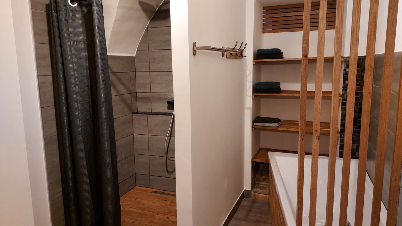 Photo of Bathroom in Montaigu