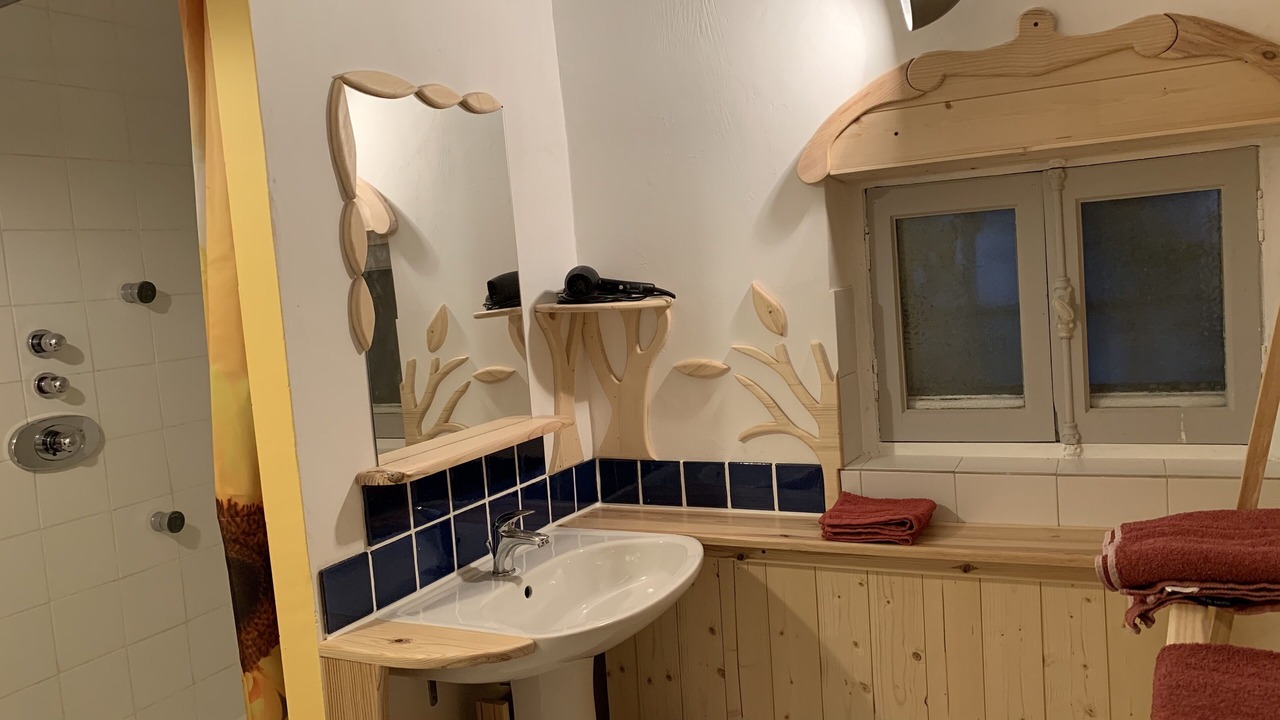 Photo of Bathroom in Saint-Pierre-de-Vassols