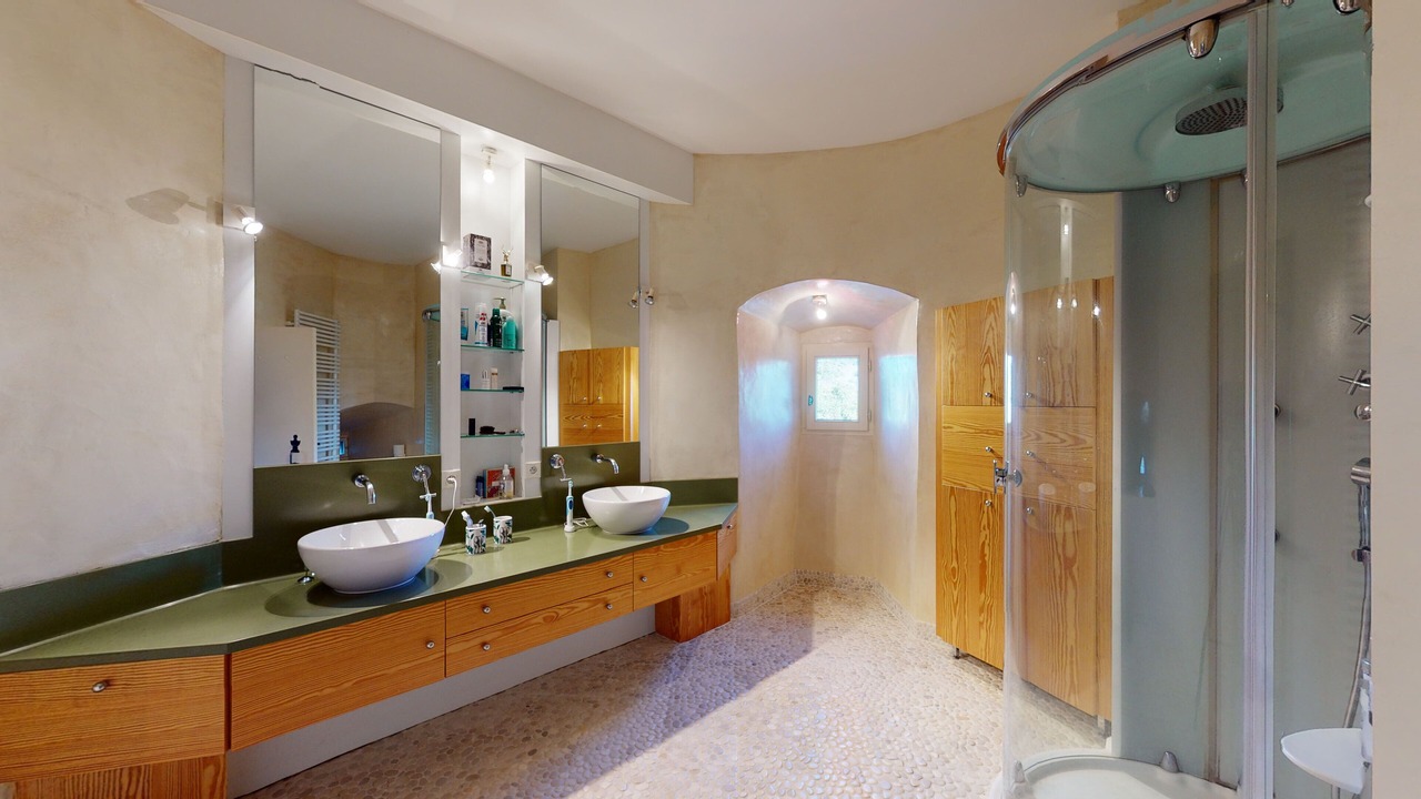 Photo of Bathroom in Cerzat