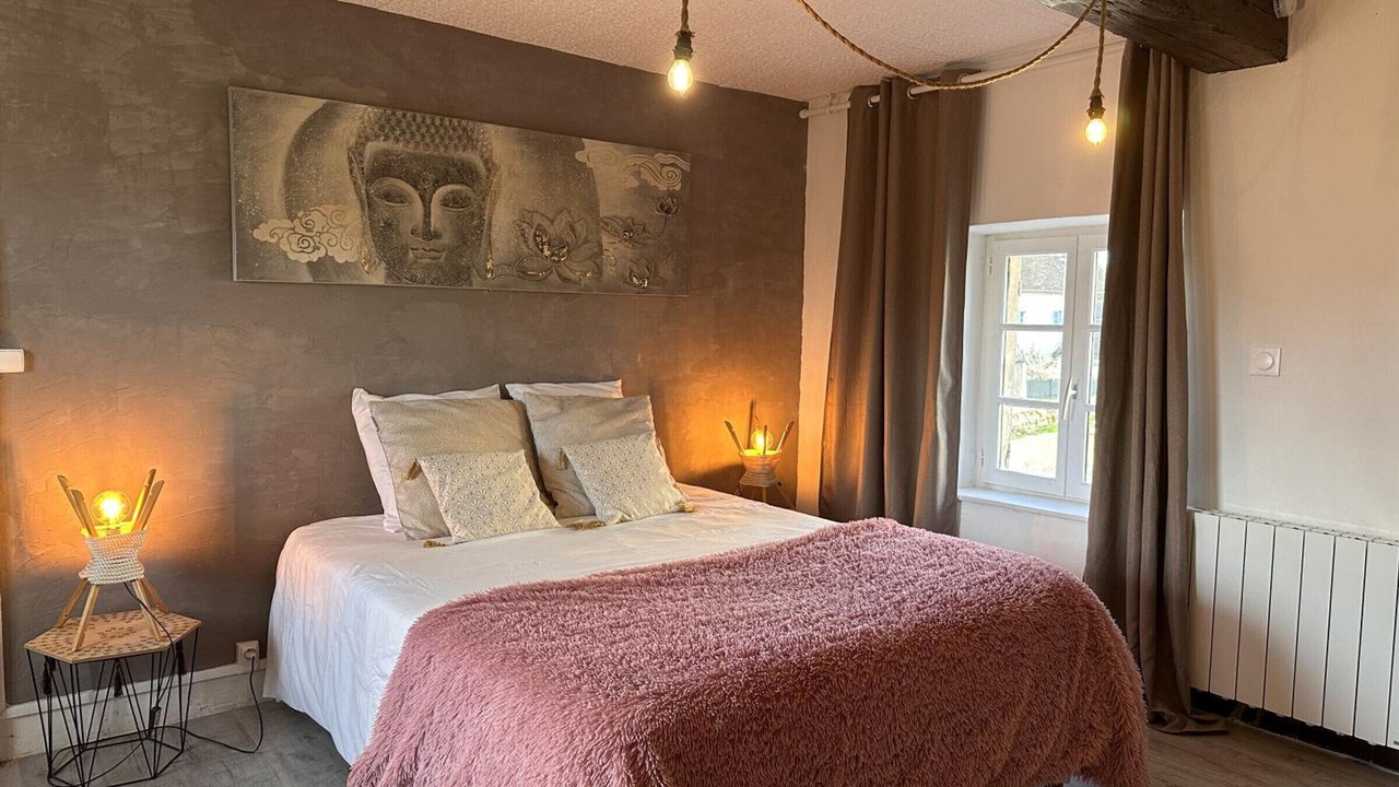 Photo of Bedroom in Besson