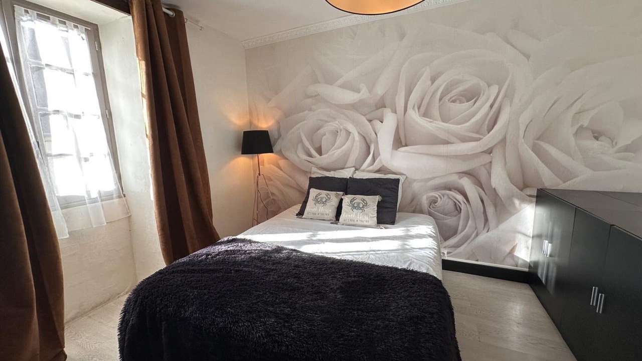 Photo of Bedroom in Besson