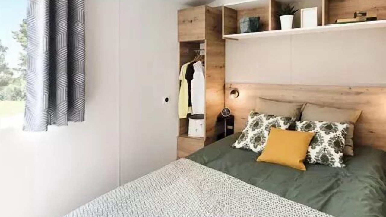 Photo of Bedroom in Pont-de-Poitte