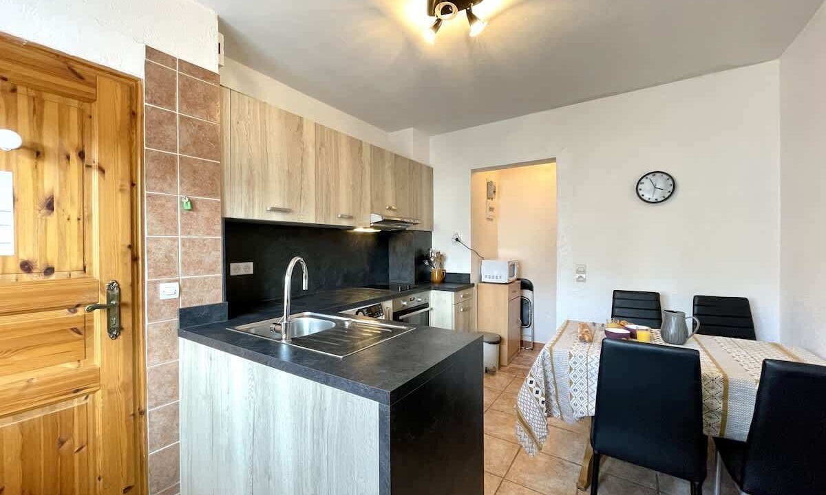 Photo of Kitchen in Forges-les-Bains