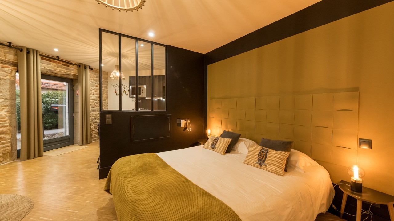 Photo of Bedroom in Louhans