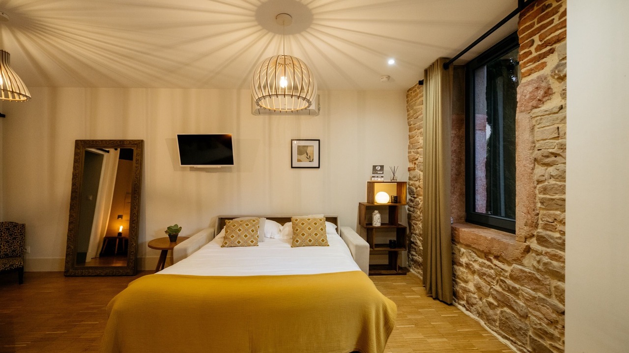 Photo of Bedroom in Louhans