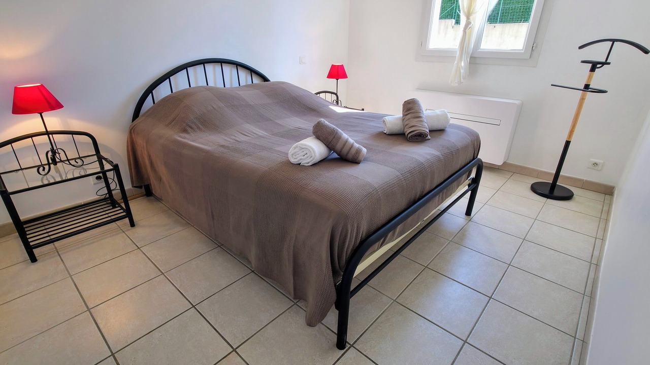 Photo of Bedroom in Caromb