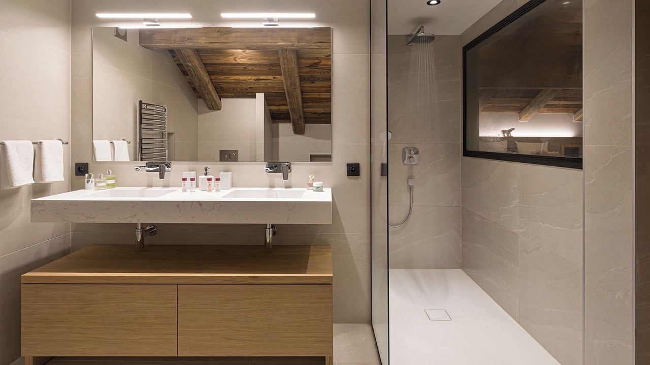 Photo of Bathroom in Saint-Nicolas-de-Veroce