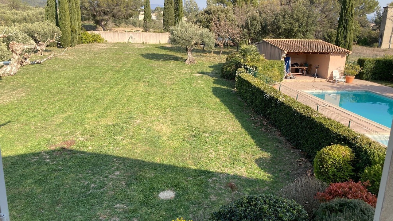 Photo of Outdoor in Caromb