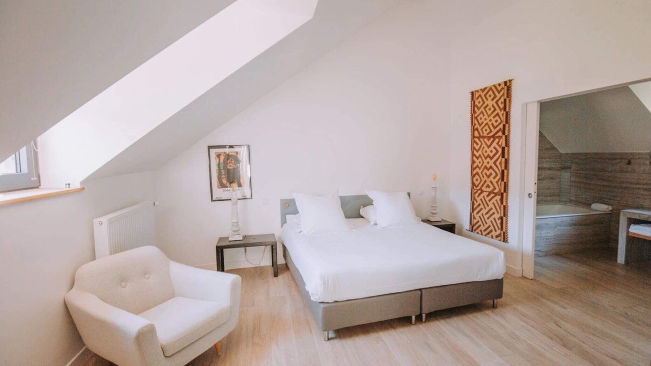 Photo of Bedroom in Saint-Germain-des-Champs