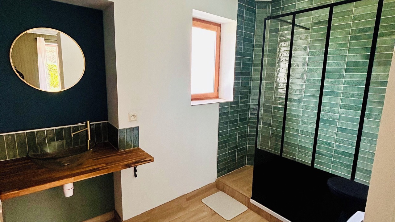 Photo of Bathroom in Vievy