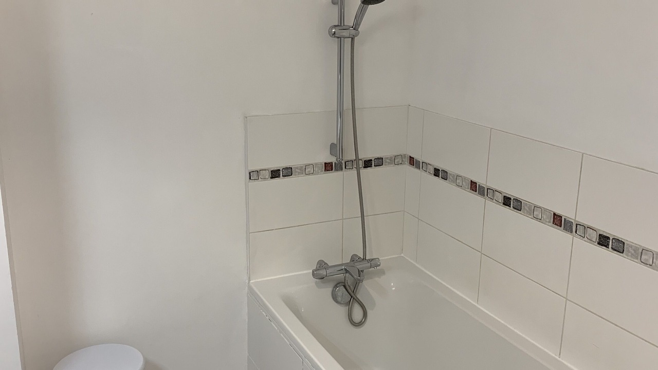 Photo of Bathroom in Givry