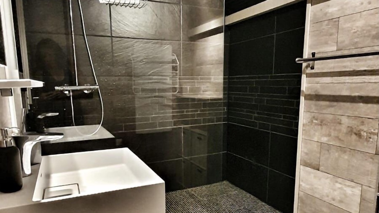 Photo of Bathroom in Toulon-sur-Arroux