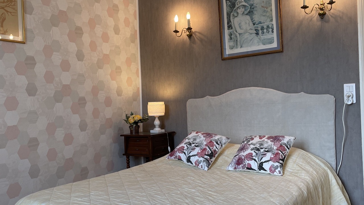 Photo of Bedroom in Druyes-les-Belles-Fontaines