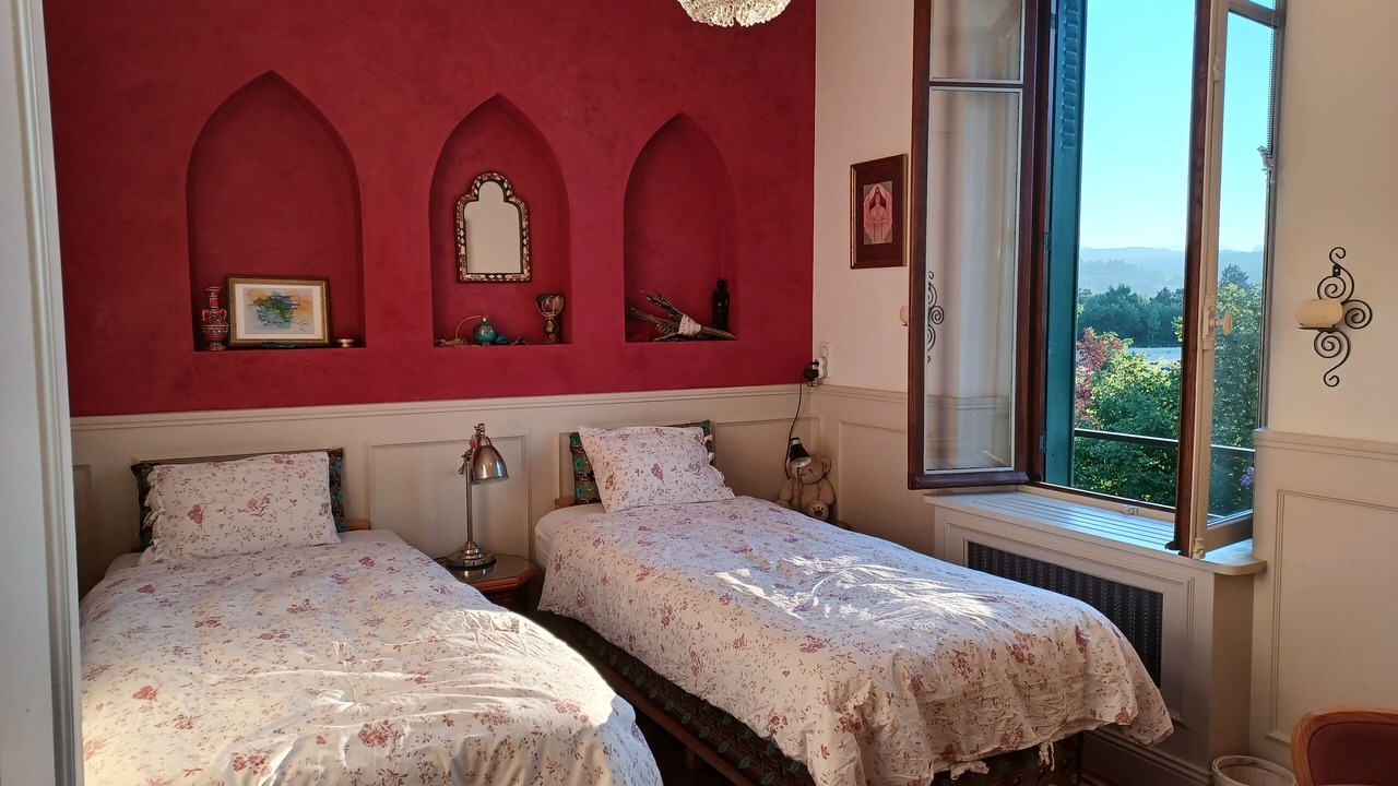 Photo of Bedroom in Crest