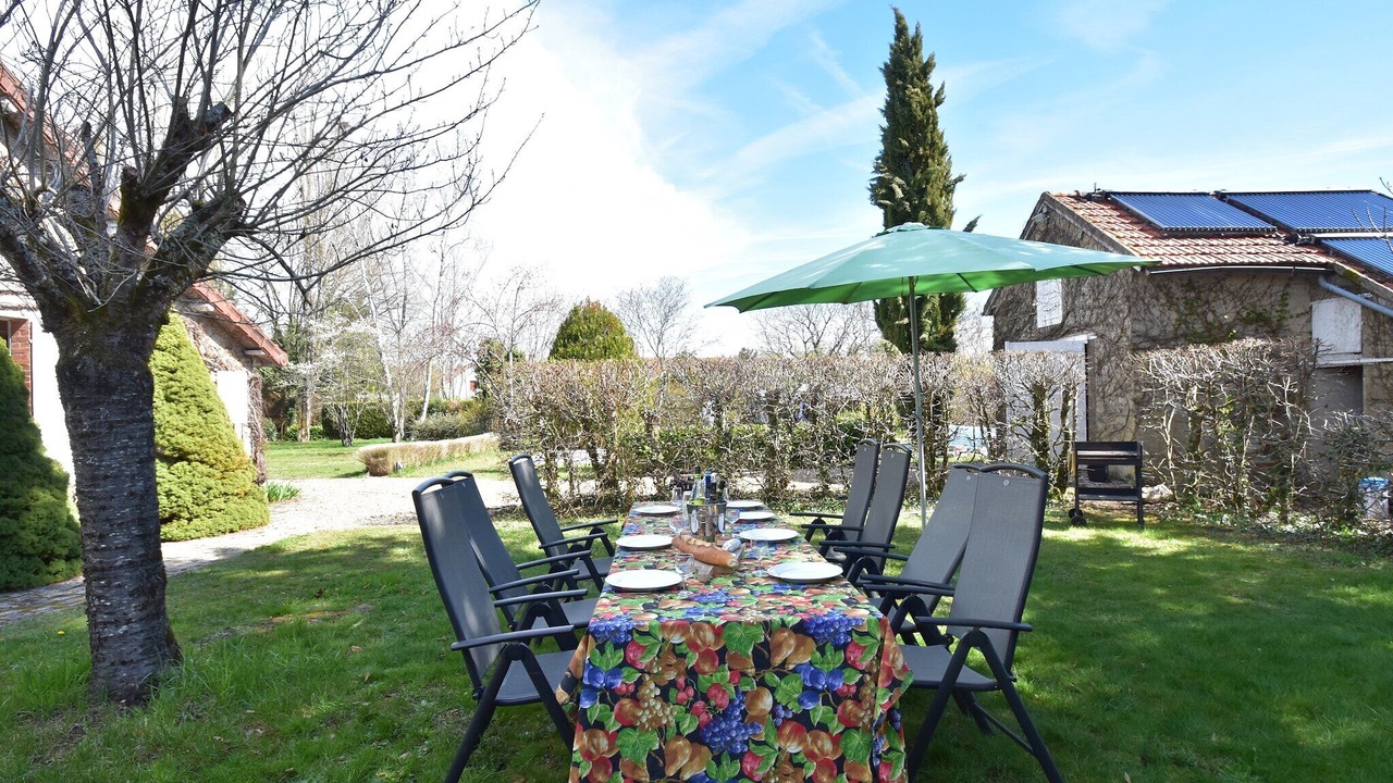 Photo of Outdoor in Charrin