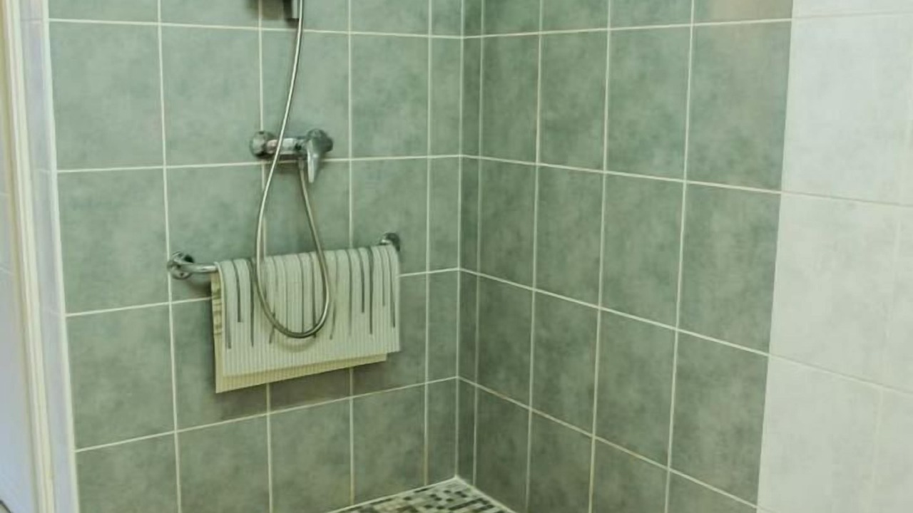 Photo of Bathroom in Prinsuejols-Malbouzon