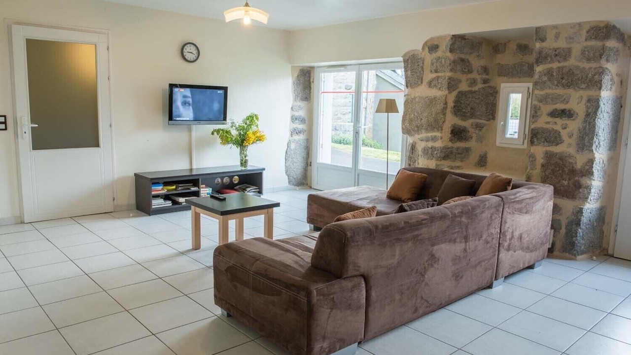 Photo of Livingroom in Prinsuejols-Malbouzon