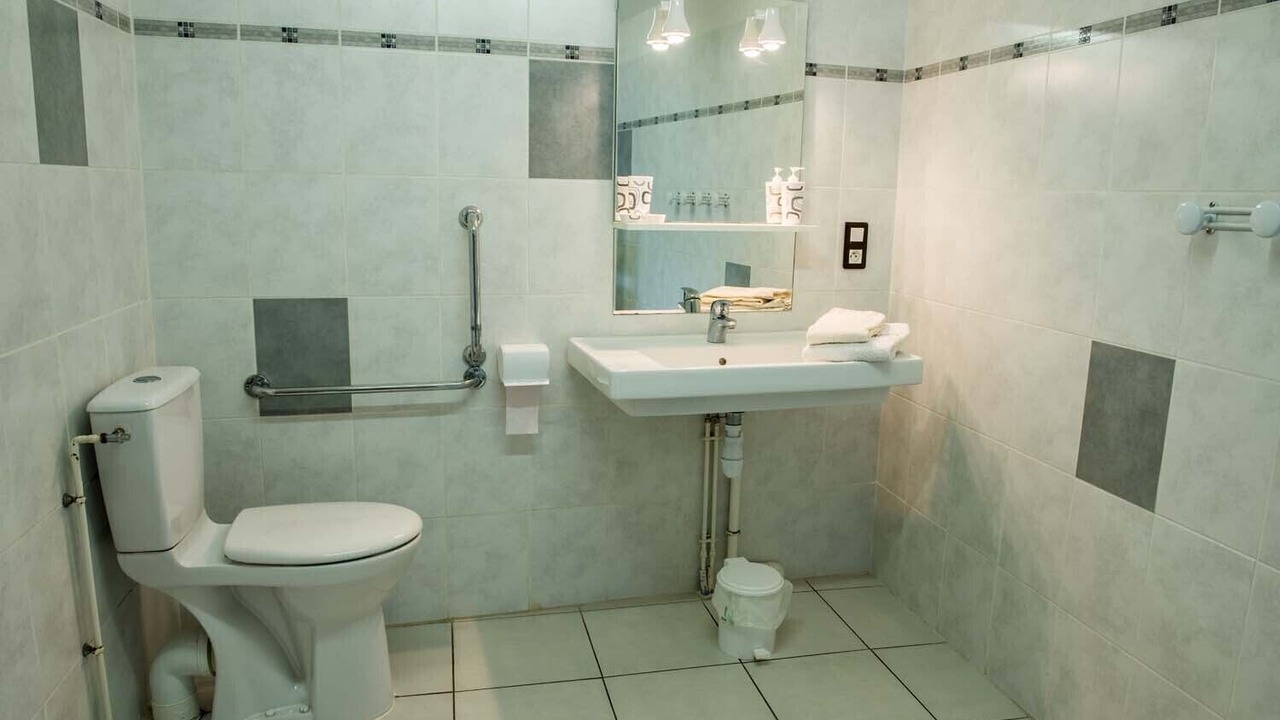 Photo of Bathroom in Prinsuejols-Malbouzon