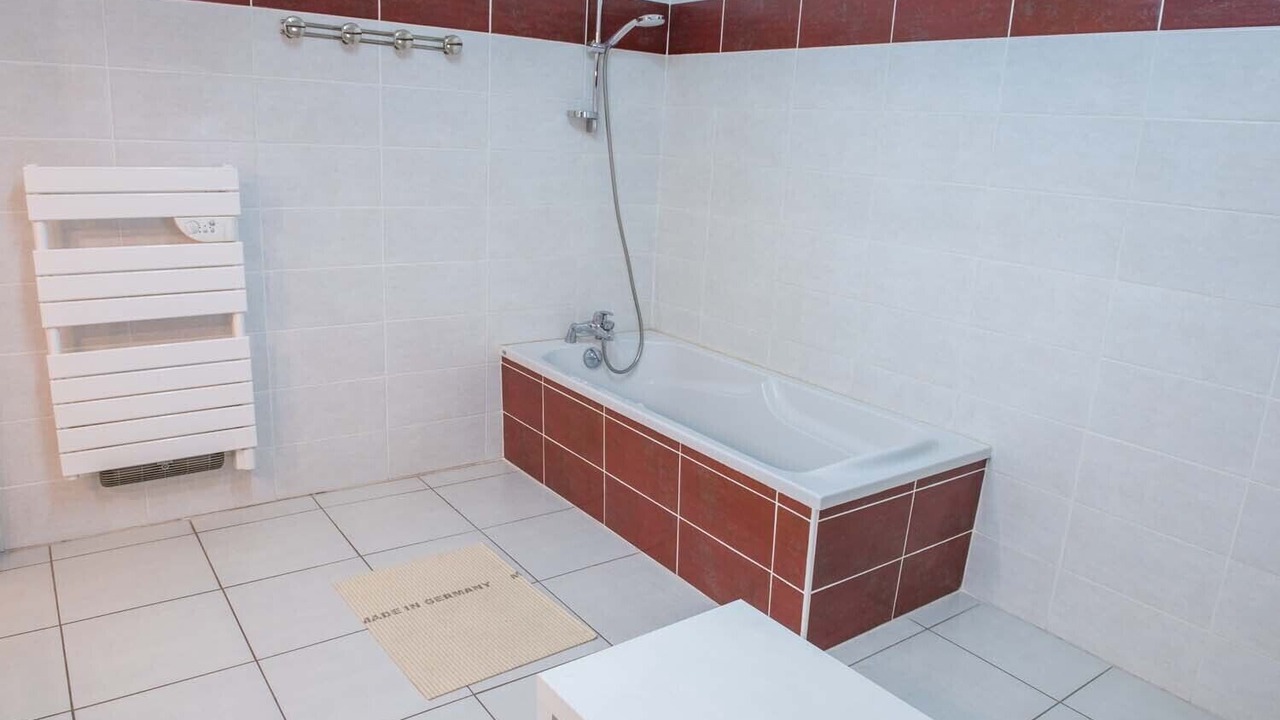 Photo of Bathroom in Prinsuejols-Malbouzon