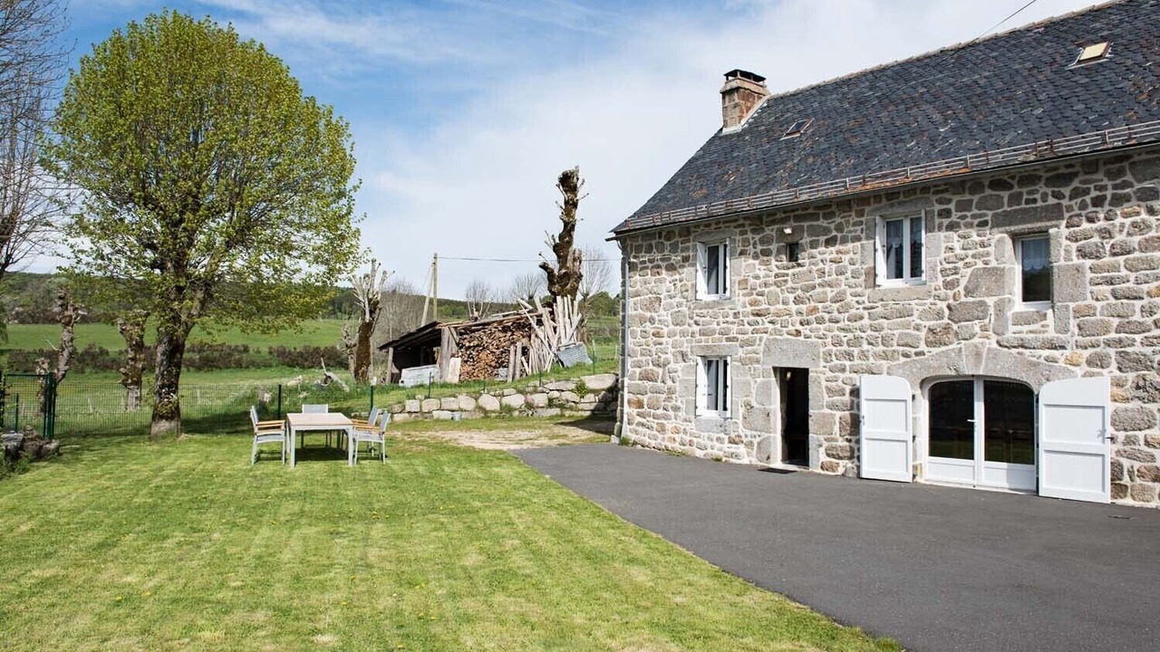 Photo of Outdoor in Saint-Laurent-de-Veyres