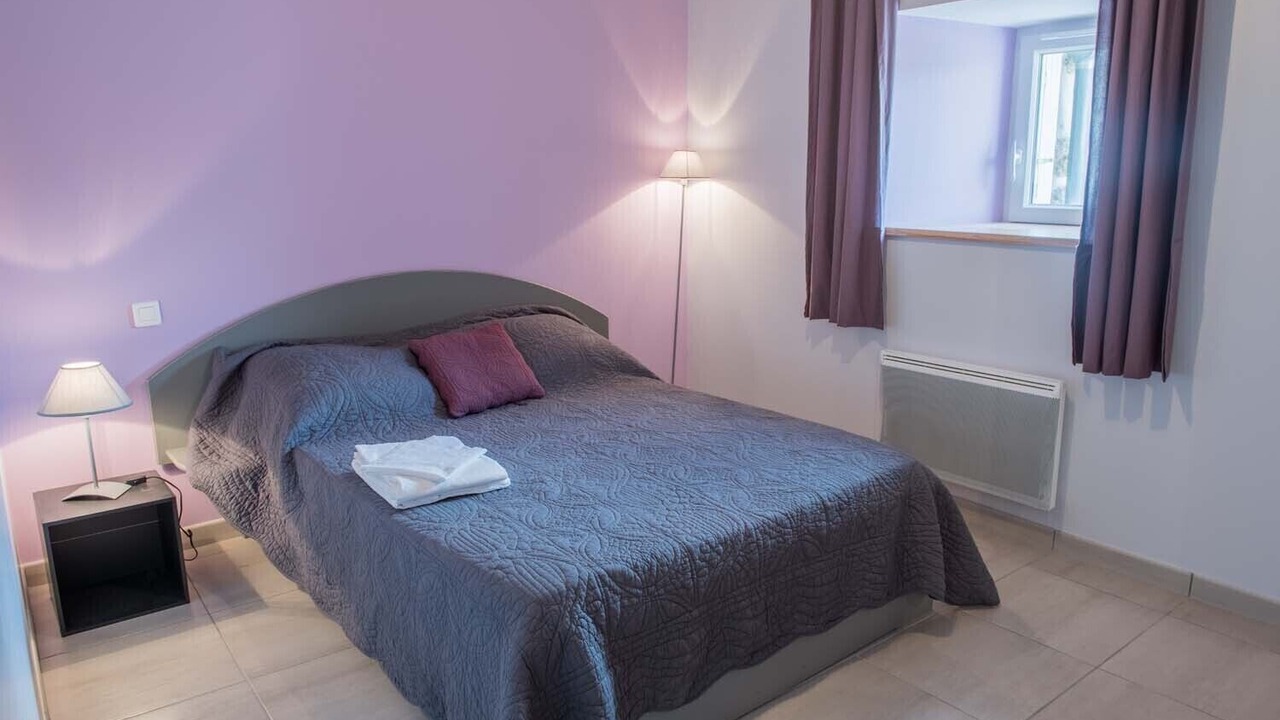 Photo of Bedroom in Saint-Laurent-de-Veyres