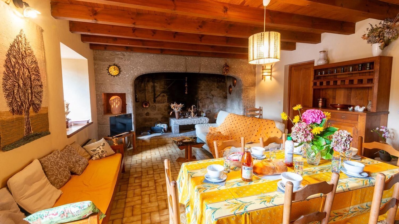 Photo of Livingroom in Le Buisson