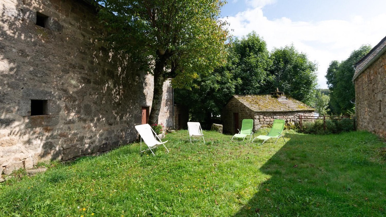 Photo of Outdoor in Le Buisson