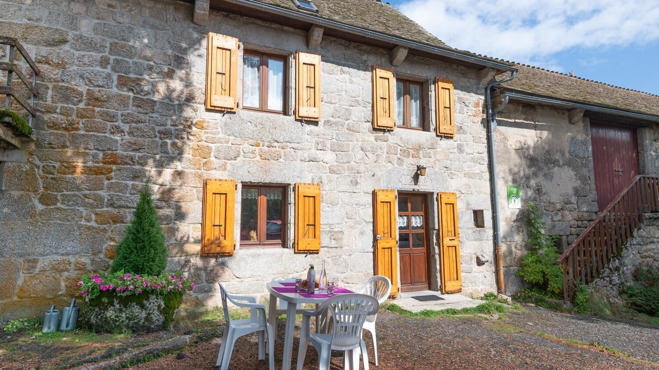 Photo of Outdoor in Le Buisson