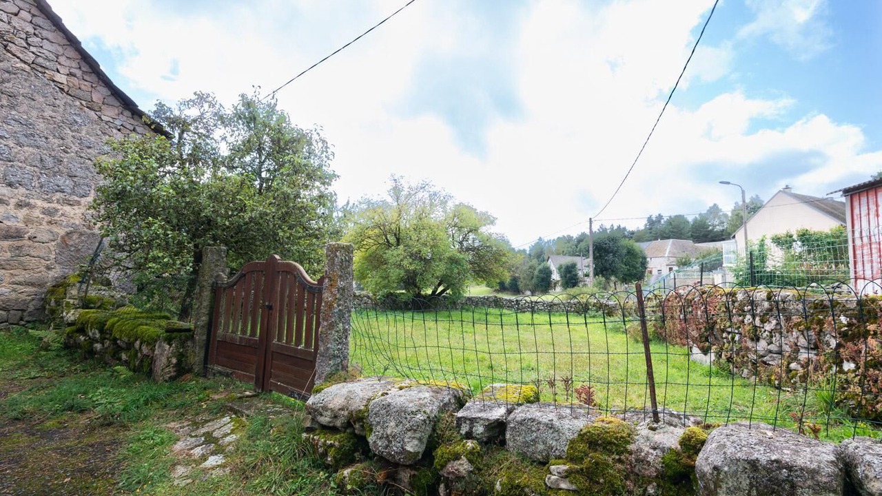 Photo of Outdoor in Le Buisson