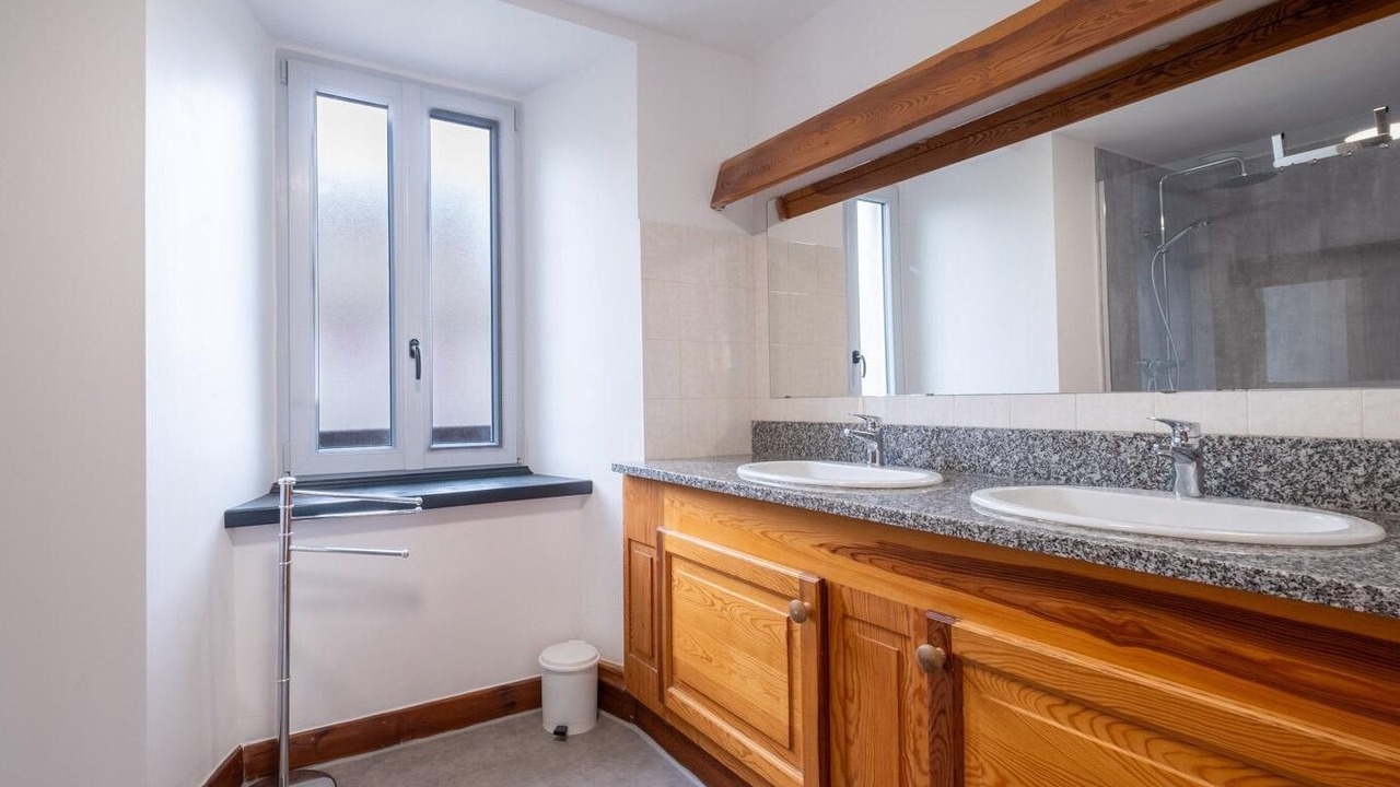 Photo of Bathroom in Saint-Laurent-de-Muret