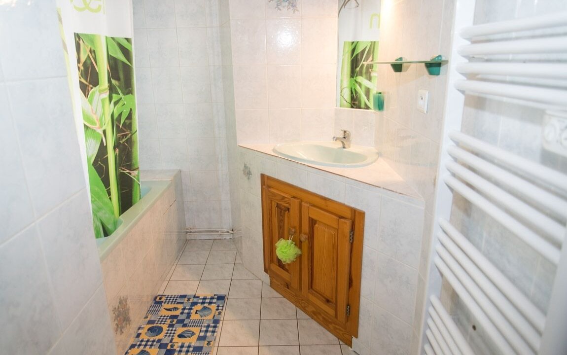 Photo of Bathroom in Peyre-en-Aubrac