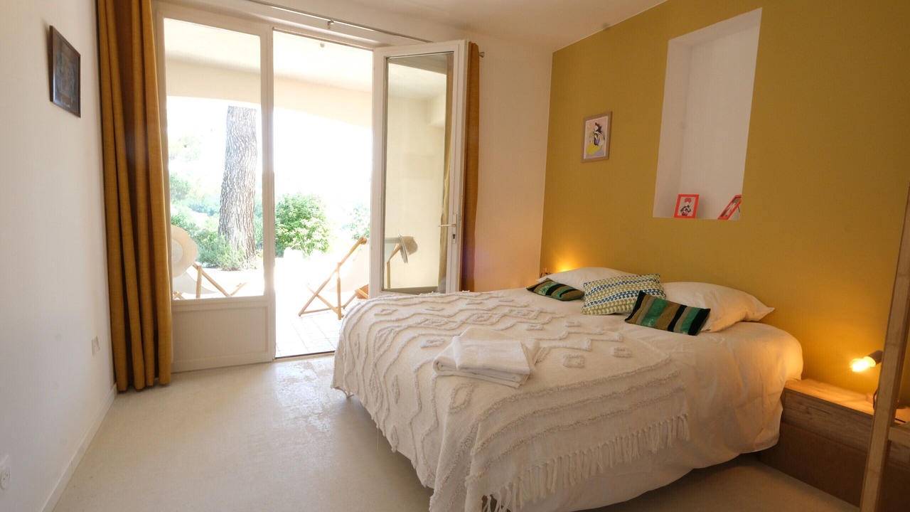 Photo of Bedroom in Puget