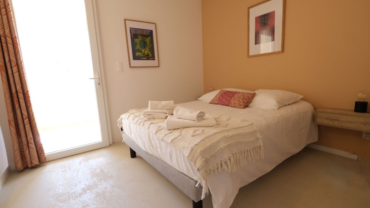 Photo of Bedroom in Puget
